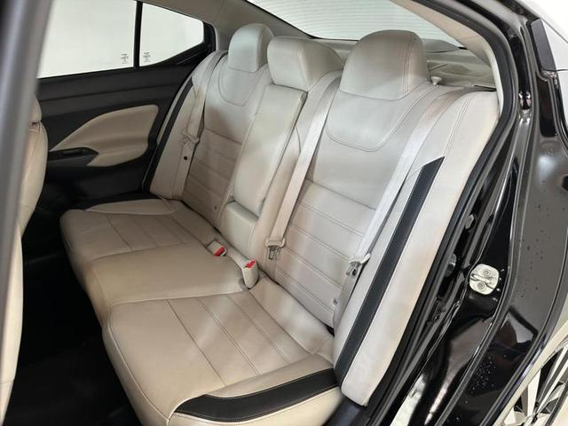 Foto do veículo NISSAN VERSAILLES ROYALE  1.6 EXCLUSIVE CVT 2022 11.200 KM 99.900,00