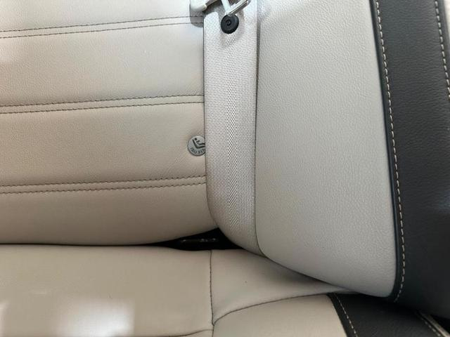 Foto do veículo NISSAN VERSAILLES ROYALE  1.6 EXCLUSIVE CVT 2022 11.200 KM 99.900,00