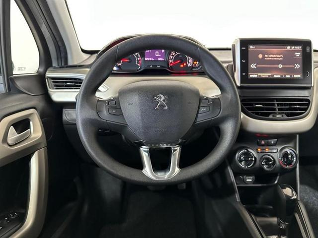 Foto do veículo PEUGEOT 2008  ALLURE PACK 1.6 FLEX 16V AUT 2022 25.377 KM 77.900,00