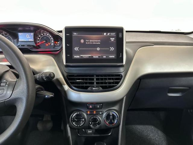 Foto do veículo PEUGEOT 2008  ALLURE PACK 1.6 FLEX 16V AUT 2022 25.377 KM 77.900,00