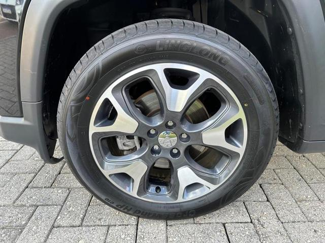 Foto do veículo JEEP COMPASS  LONGITUDE 2.0 FLEX AUT 2019 83.357 KM 99.900,00
