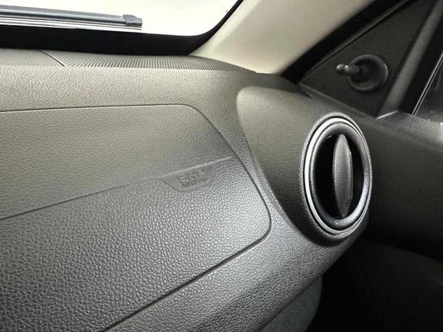 Foto do veículo RENAULT KWID  ZEN 1.0 MT 2018 70.096 KM 41.900,00