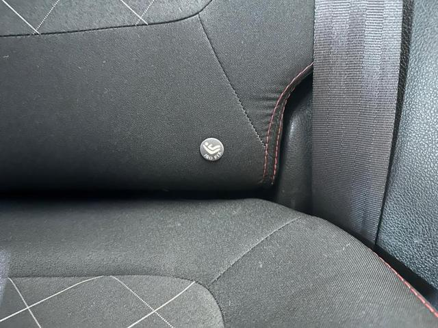Foto do veículo RENAULT KWID  ZEN 1.0 MT 2018 70.096 KM 41.900,00