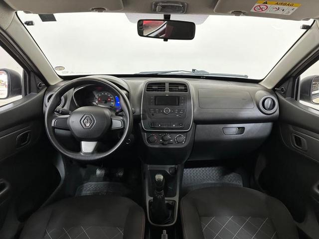 Foto do veículo RENAULT KWID  ZEN 1.0 MT 2018 70.096 KM 41.900,00