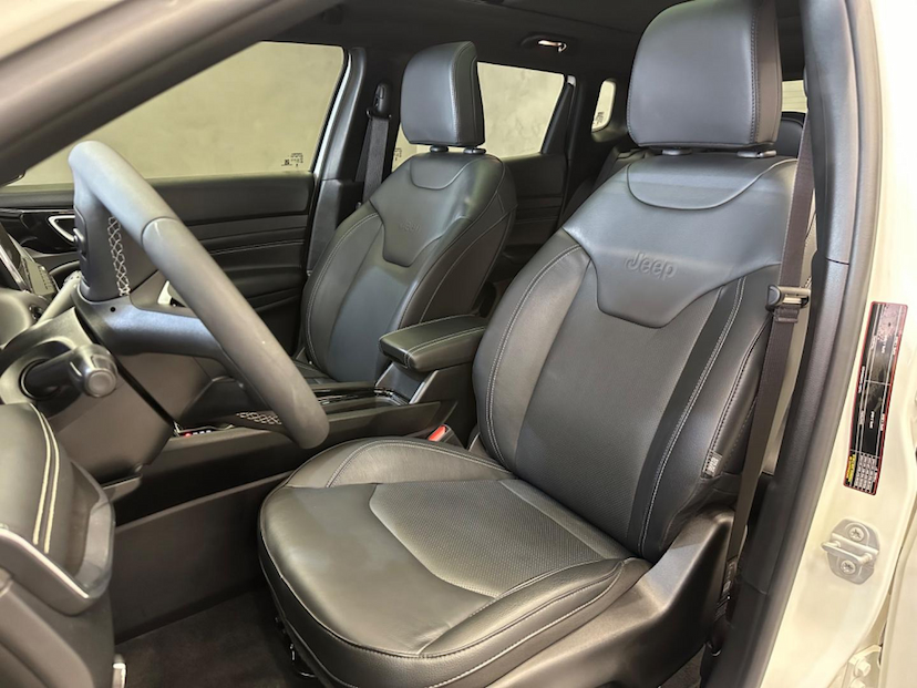 Foto do veículo JEEP COMPASS  SERIE S T270 TURBO FLEX AUT. 2023 22.502 KM 177.900,00