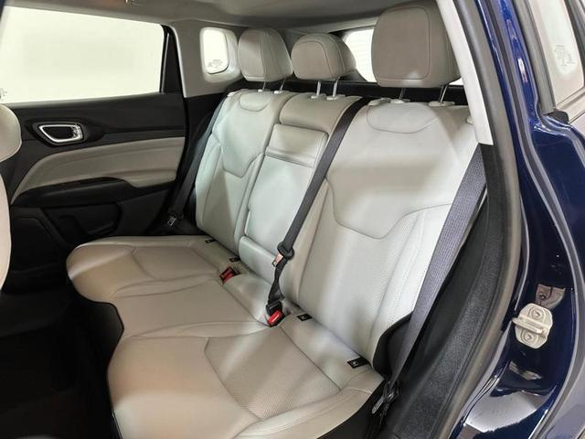 Foto do veículo JEEP COMPASS  LONG AT9 2.0 4X4 2022 3.547 KM 165.900,00