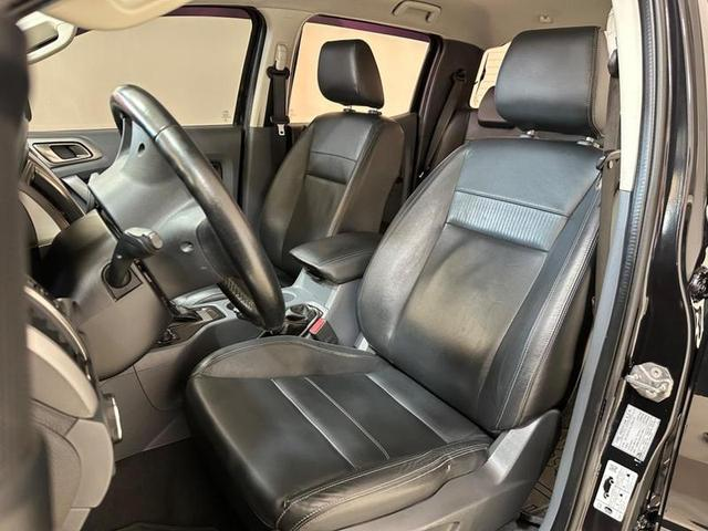 Foto do veículo FORD RANGER  LIMITED 3.2 4X4 CD AUT DIESEL 2019 56.558 KM 169.900,00