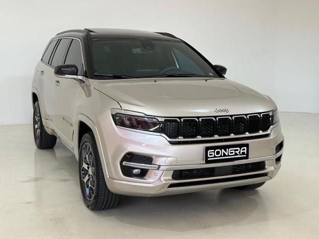 Foto do veículo JEEP COMMANDER  OVERLAND TD380 4X4 TURBO DIESEL 2022 45.950 KM 209.900,00