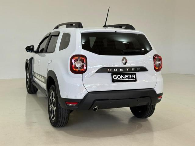 Foto do veículo RENAULT DUSTER  ICONIC 1.6 CVT FLEX 2023 13.077 KM 105.900,00