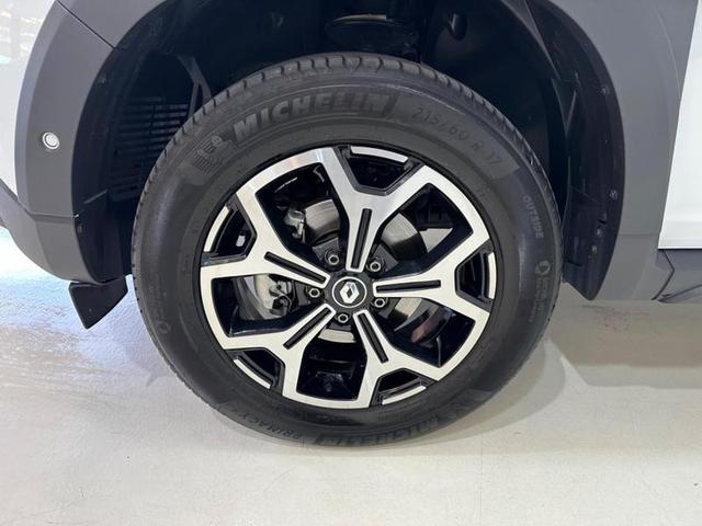 Foto do veículo RENAULT DUSTER  ICONIC 1.6 CVT FLEX 2023 13.077 KM 105.900,00