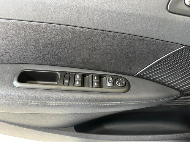 Foto do veículo PEUGEOT 308 CC  1.6 ALLURE THP 16V FLEX 4P AUT 2017 92.600 KM 59.900,00