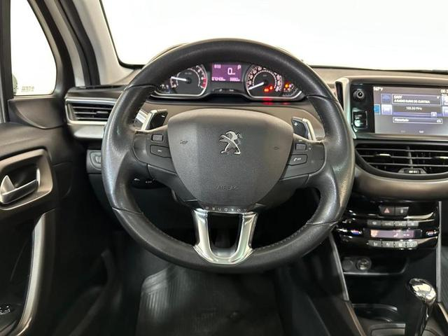 Foto do veículo PEUGEOT 2008  GRIFFE 1.6 FLEX 16V 5P AUT 2016 71.250 KM 60.900,00