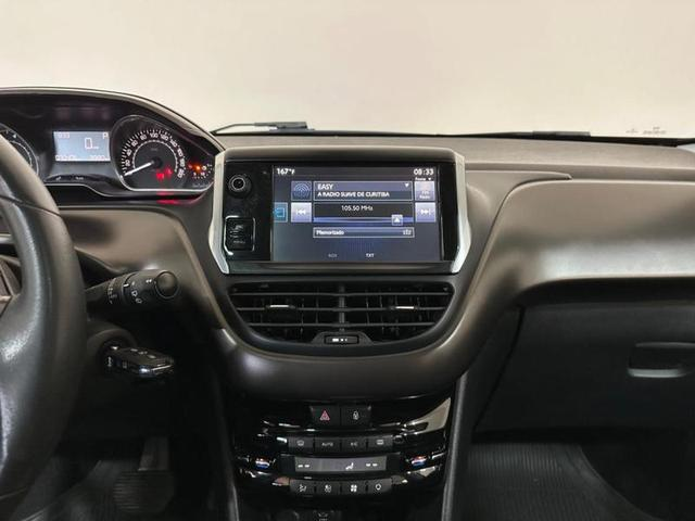 Foto do veículo PEUGEOT 2008  GRIFFE 1.6 FLEX 16V 5P AUT 2016 71.250 KM 60.900,00