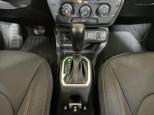 Foto do veículo JEEP RENEGADE  SPORT T270 FLEX 2022 12.426 KM 110.900,00