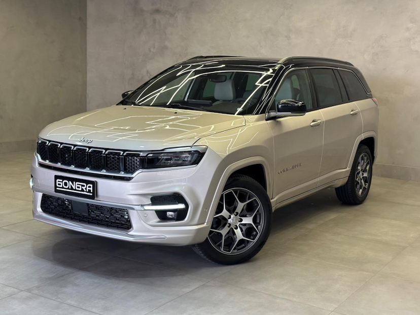 Foto do veículo JEEP COMMANDER  OVERLAND T270 TURBO FLEX 2022 22.100 KM 188.900,00