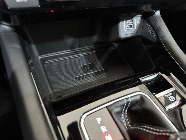 Foto do veículo JEEP COMPASS  LONG. T270 1.3 TB 4X2 FLEX AUT. 2023 8.002 KM 152.900,00