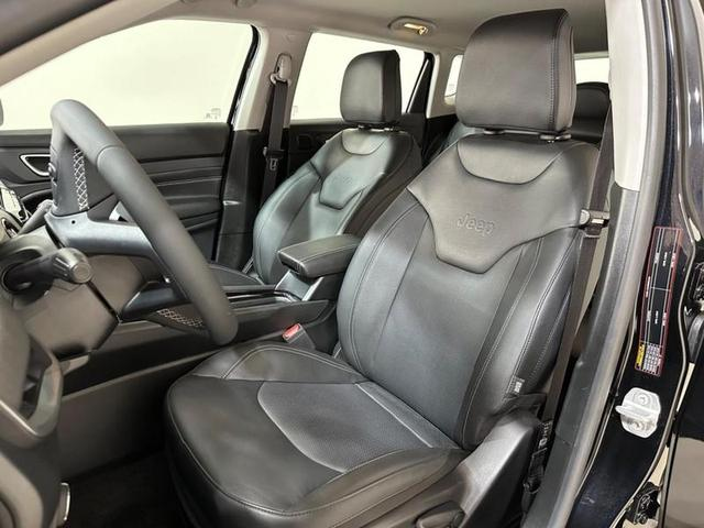 Foto do veículo JEEP COMPASS  LONG. T270 1.3 TB 4X2 FLEX AUT. 2023 8.002 KM 152.900,00