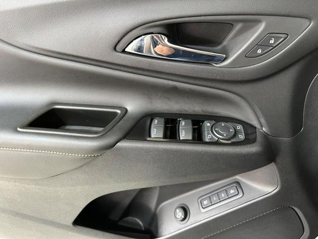 Foto do veículo CHEVROLET EQUINOX  PREMIER 1.5 TURBO 172CV AUT. 2022 10.160 KM 186.900,00