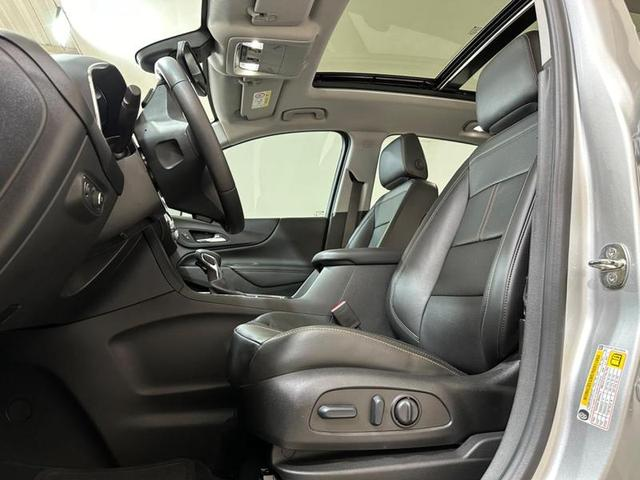 Foto do veículo CHEVROLET EQUINOX  PREMIER 1.5 TURBO 172CV AUT. 2022 10.160 KM 186.900,00