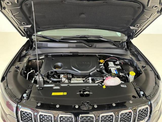 Foto do veículo JEEP COMPASS  LONG TF 2022 21.242 KM 137.900,00