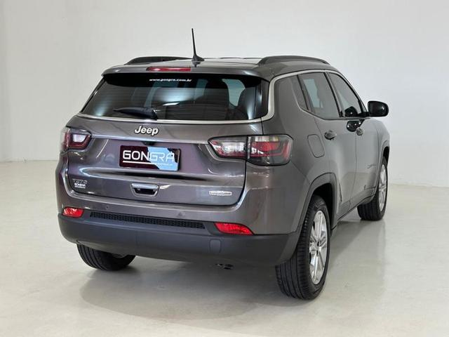 Foto do veículo JEEP COMPASS  LONG TF 2022 21.242 KM 137.900,00