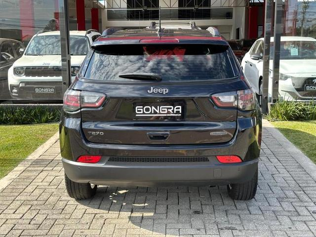 Foto do veículo JEEP COMPASS  T270 80 ANOS 1.3 TB 4X2 FLEX AUT 2022 32.300 KM 141.900,00