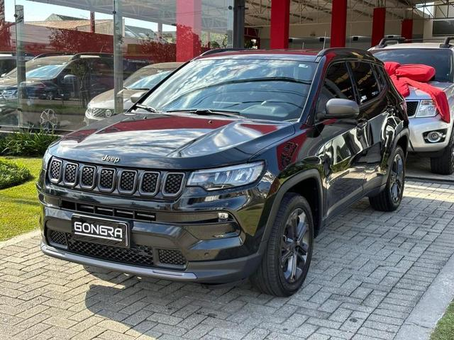 Foto do veículo JEEP COMPASS  T270 80 ANOS 1.3 TB 4X2 FLEX AUT 2022 32.300 KM 141.900,00