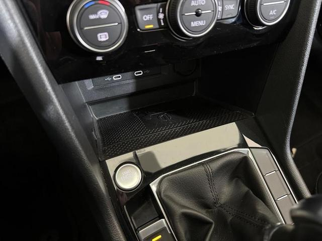 Foto do veículo VOLKSWAGEN TAOS  HL TSI AE 2022 33.559 KM 166.900,00