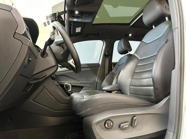 Foto do veículo VOLKSWAGEN TAOS  HL TSI AE 2022 33.559 KM 166.900,00