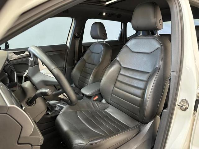 Foto do veículo VOLKSWAGEN TAOS  HL TSI AE 2022 33.559 KM 166.900,00