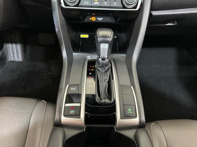 Foto do veículo HONDA CIVIC  SEDAN TOURING 1.5 TURBO 16V AUT.4P 2021 44.819 KM 156.900,00