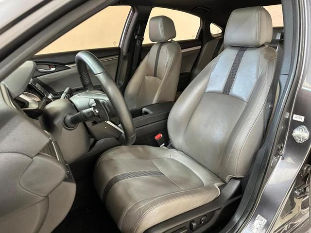 Foto do veículo HONDA CIVIC  SEDAN TOURING 1.5 TURBO 16V AUT.4P 2021 44.819 KM 156.900,00