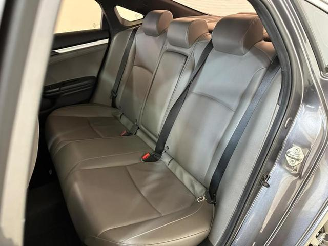 Foto do veículo HONDA CIVIC  SEDAN TOURING 1.5 TURBO 16V AUT.4P 2021 44.819 KM 156.900,00