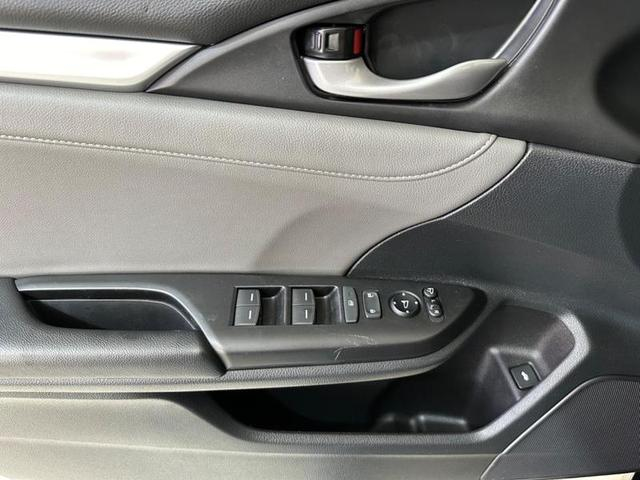 Foto do veículo HONDA CIVIC  2.0 16V FLEXONE EXL 4P CVT 2021 25.342 KM 134.900,00