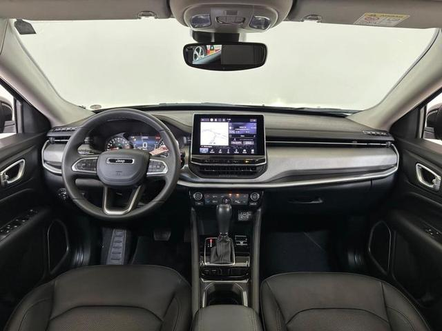 Foto do veículo JEEP COMPASS  LONG TF 2022 10.851 KM 141.900,00