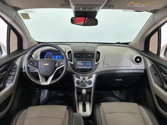 Foto do veículo CHEVROLET TRACKER  LTZ AT 2015 33.200 KM 79.900,00