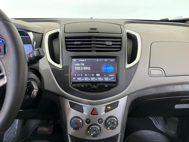 Foto do veículo CHEVROLET TRACKER  LTZ AT 2015 33.200 KM 79.900,00