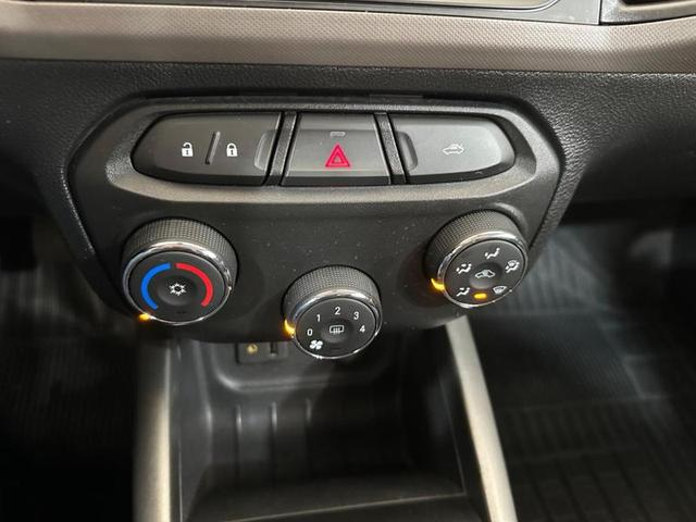 Foto do veículo CHEVROLET PRISMA  1.4 MT LT 2016 63.983 KM 52.900,00