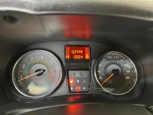 Foto do veículo RENAULT CLIO  EXPRESSION 1.0 16V HI-FLEX 4P 2016 103.588 KM 38.900,00