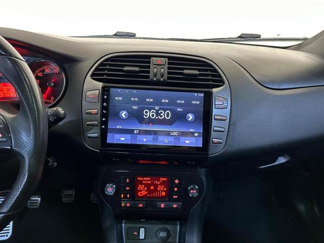 Foto do veículo FIAT BRAVO  TURBO T-JET 2014 126.315 KM 57.900,00