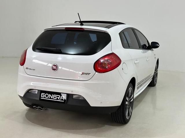 Foto do veículo FIAT BRAVO  TURBO T-JET 2014 126.315 KM 57.900,00