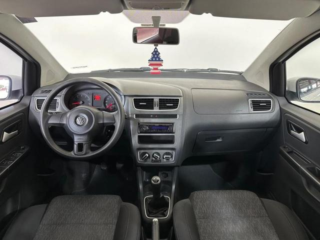 Foto do veículo VOLKSWAGEN CROSSFOX  1.0 8V (G2) 4P 2014 121.380 KM 42.900,00