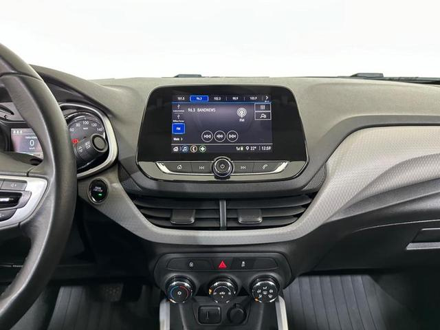 Foto do veículo CHEVROLET ONIX  10TAT PR1 2020 25.750 KM 84.900,00