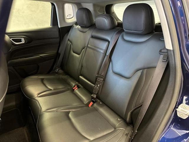 Foto do veículo JEEP COMPASS  LONG TF 2022 53.657 KM 129.900,00