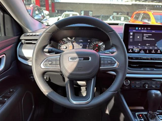 Foto do veículo JEEP COMPASS  LONG TF 2022 57.280 KM 129.900,00