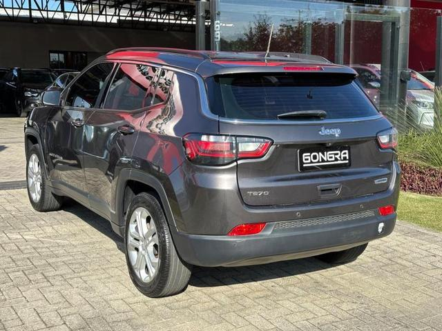 Foto do veículo JEEP COMPASS  LONG TF 2022 57.280 KM 129.900,00