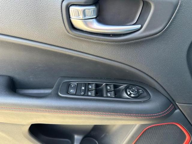 Foto do veículo JEEP COMPASS  TRAILHAWK D 2021 38.788 KM 141.900,00