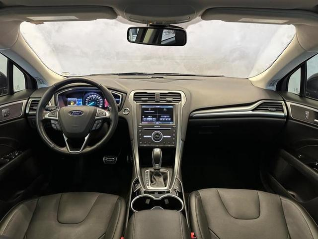 Foto do veículo FORD FUSION  TITANIUM 2.0 GTDI ECO AWD AUT 2016 26.464 KM 95.900,00