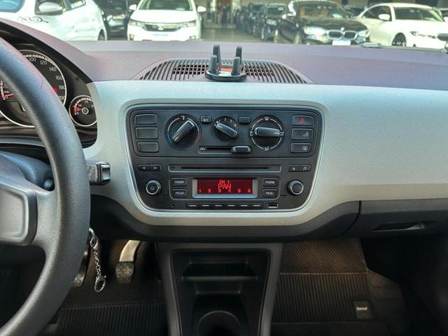 Foto do veículo VOLKSWAGEN UP  TRACK 1.0 12V 5P 2017 50.000 KM 49.900,00