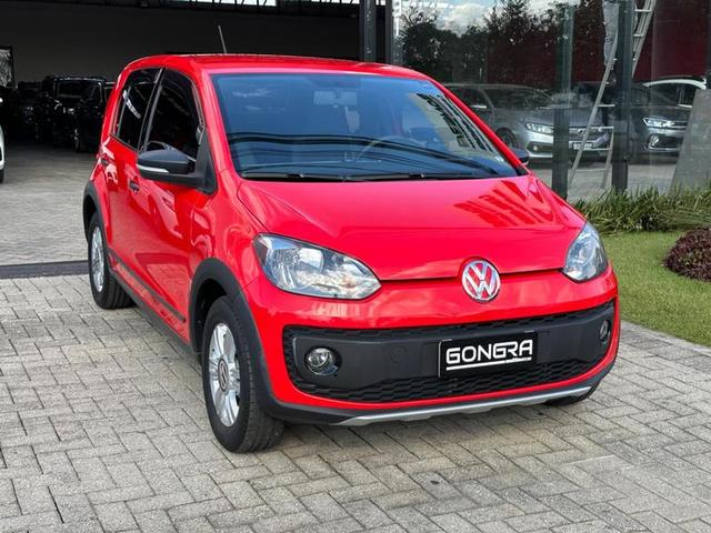 Foto do veículo VOLKSWAGEN UP  TRACK 1.0 12V 5P 2017 50.000 KM 49.900,00